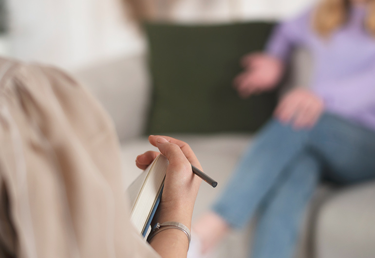 Terapia presencial para adultos. Empatía. Centro de Psicología en Montehermoso.